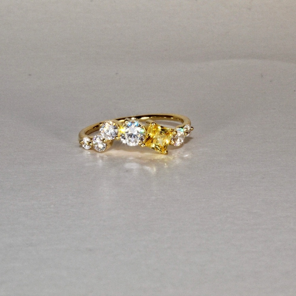 18k November Birthstone Citrine Topaz Cluster Ring